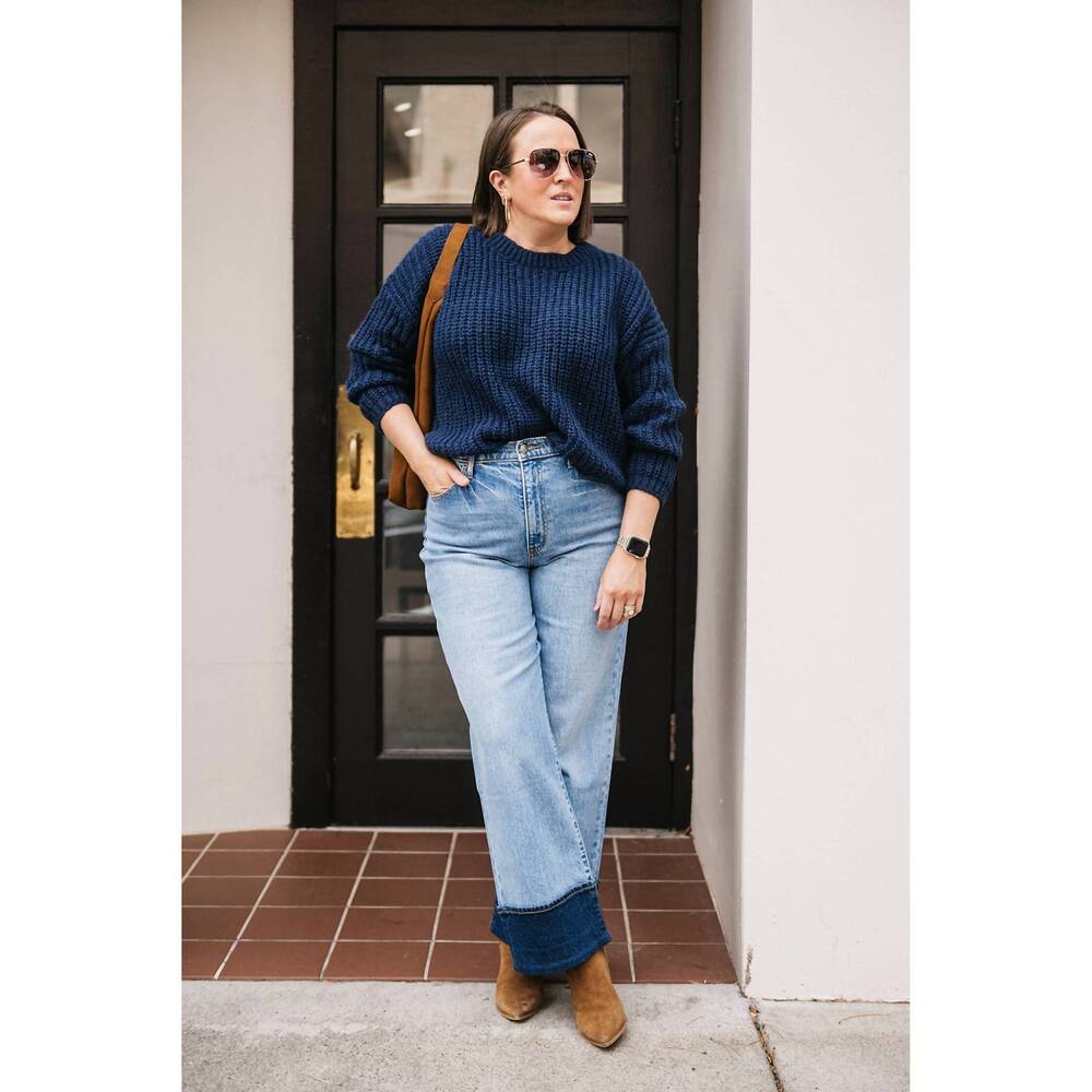 NEW SELF CONTRAST relaxed knit sweater in navy